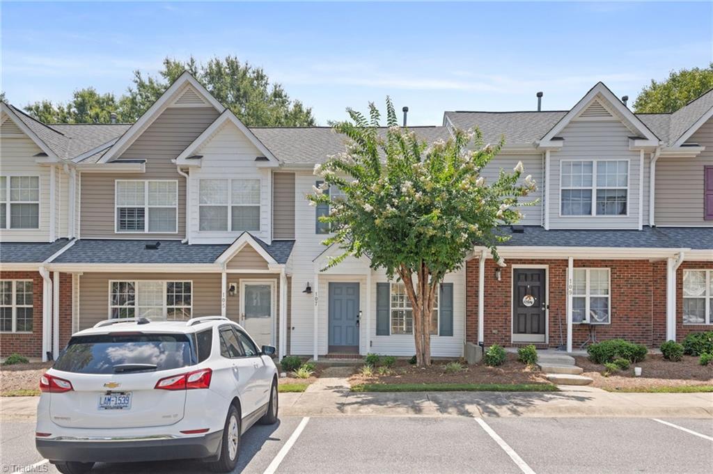 107 Bridford Downs Drive — photo