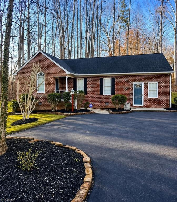 804 Salem Court — photo