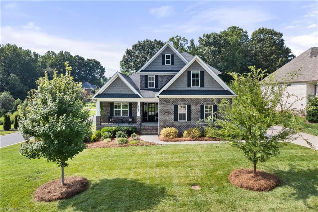 2748 Bartlett Lane — photo