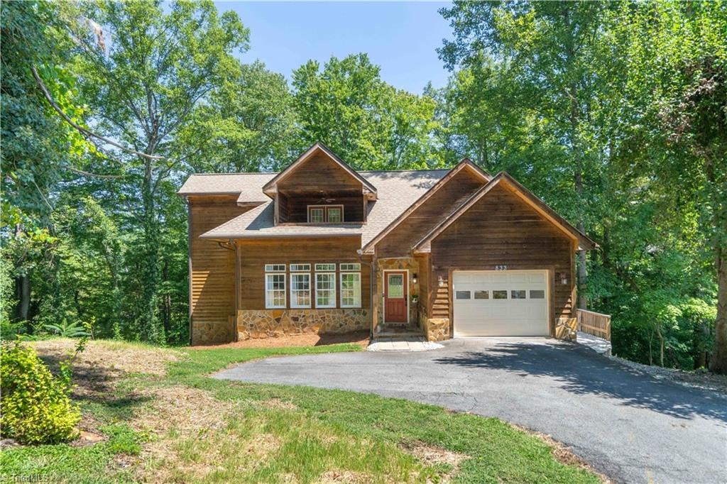 833 E Country Club Road — photo