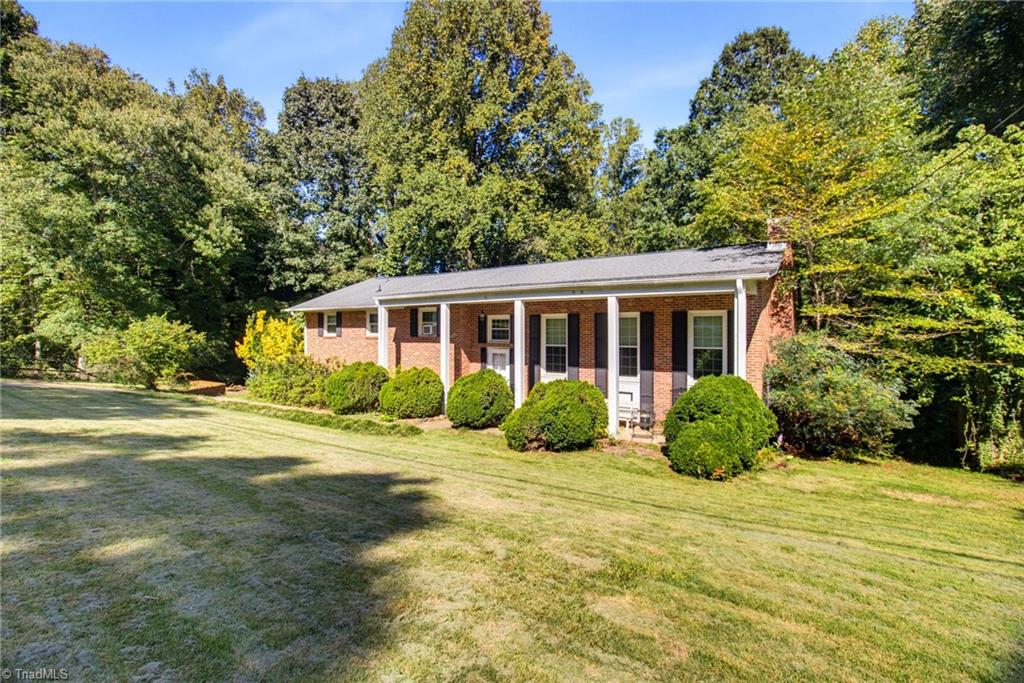 5675 Sweetbriar Road — photo