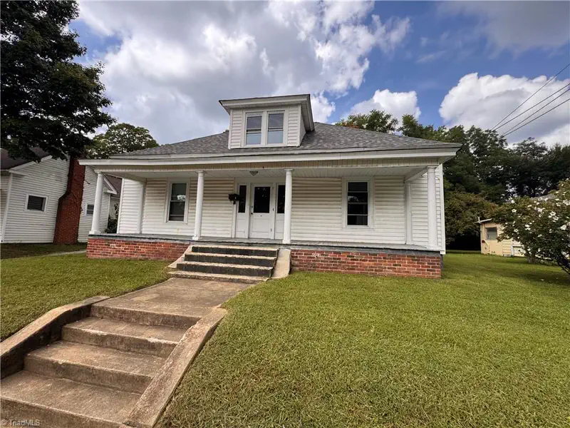 1118 Campbell Street — photo