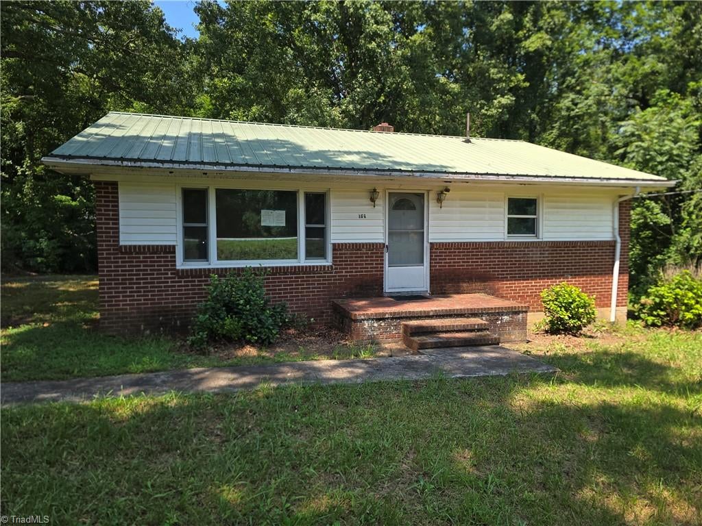 166 Fisher Hill Road — photo