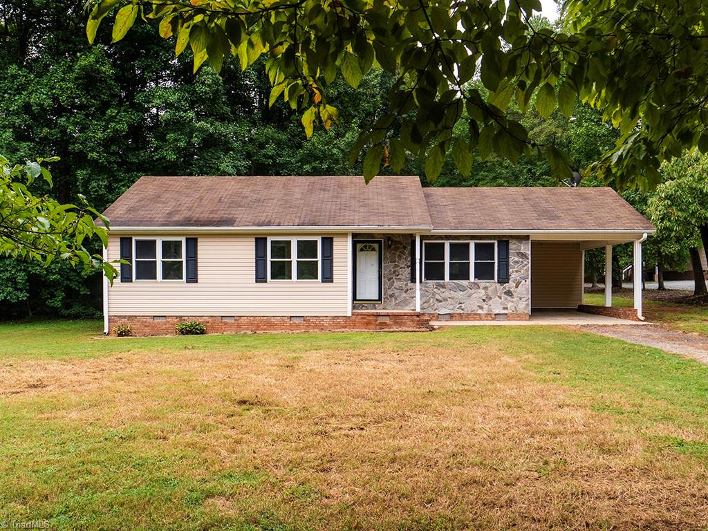 948 W Greensboro Chapel Hill Road — photo