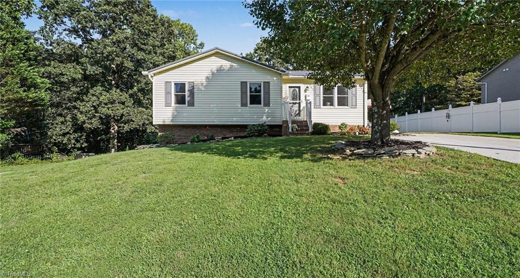 162 Oak Ridge Place — photo