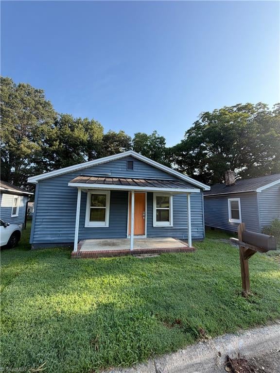 646 Gunn Street — photo