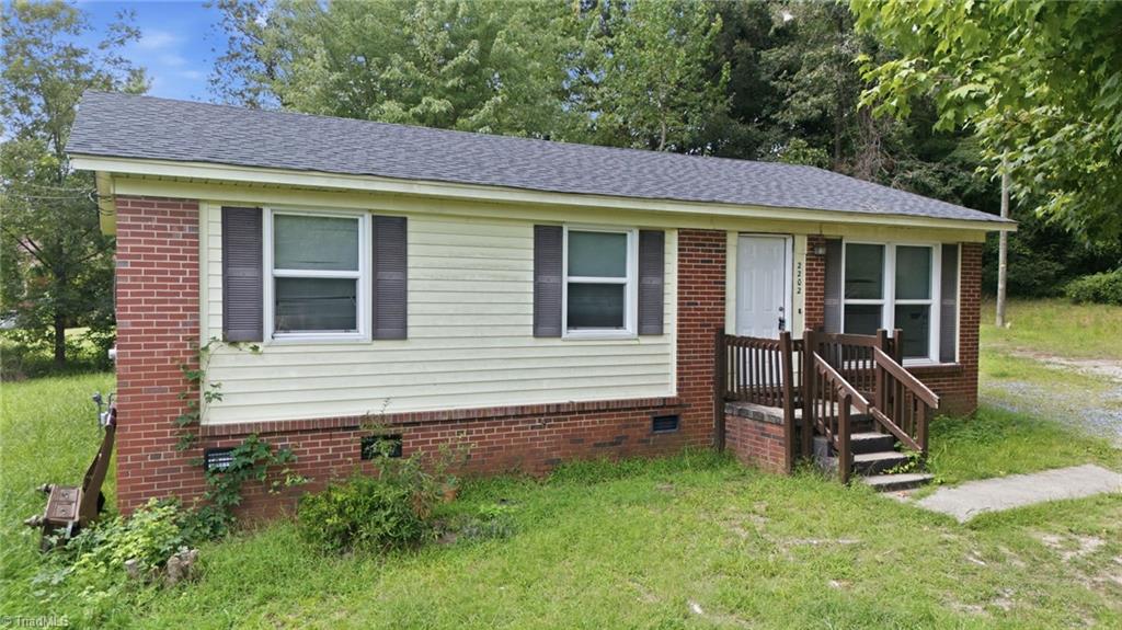 2202 Jolson Court — photo