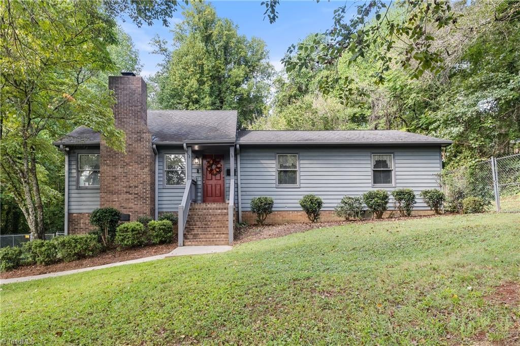 5737 Polaris Court — photo