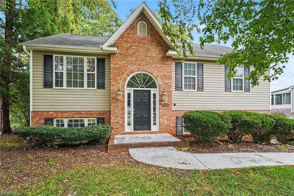 185 Summit Drive — photo