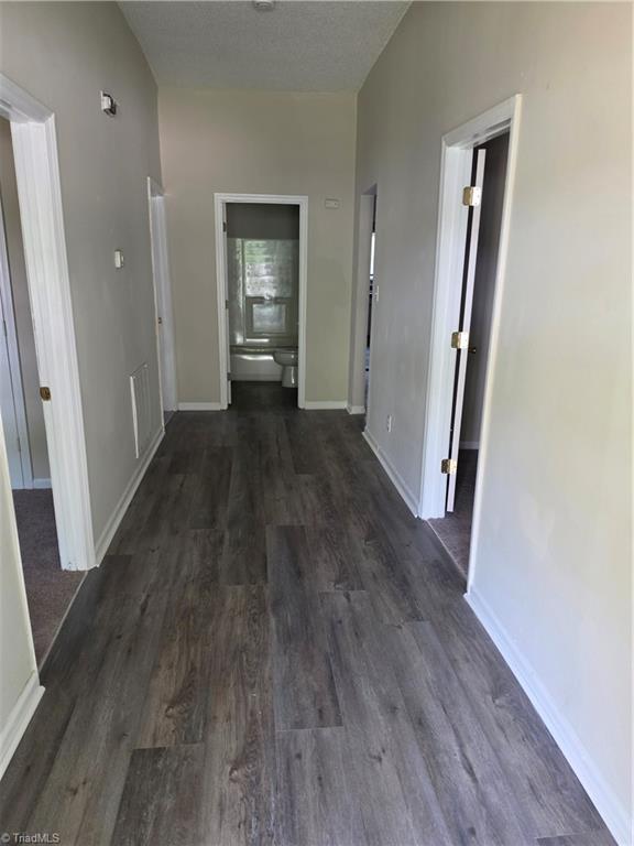 806 E Commerce Avenue, High Point, NC 27260 — photo 2