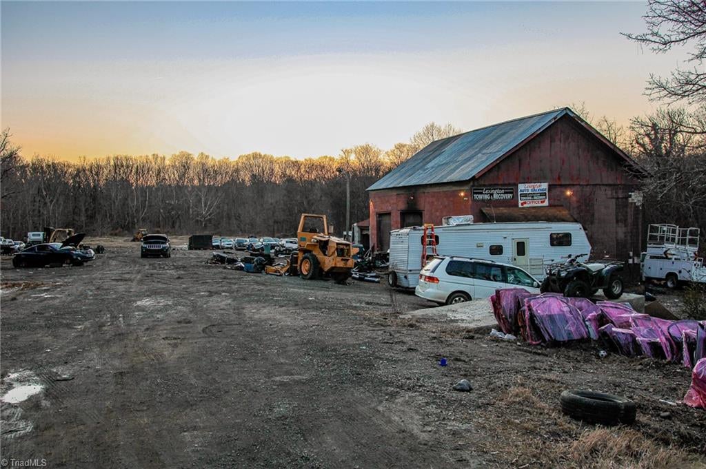1526 Old US Highway 64 — photo