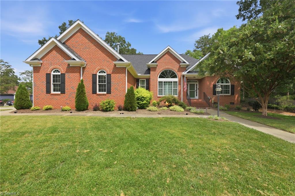 501 Great Smokey Mountain Drive — photo