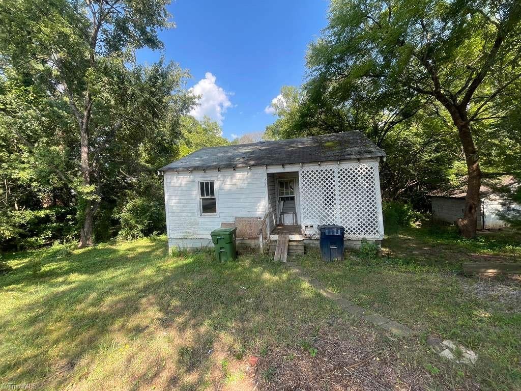 306 Moore Drive — photo