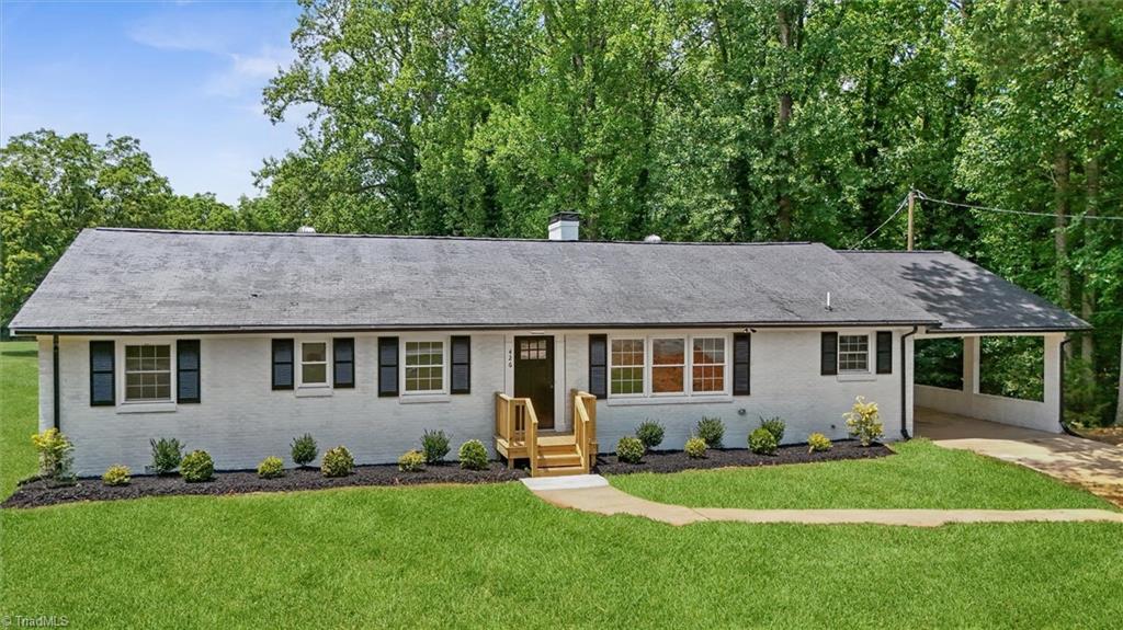426 Fitch Drive — photo