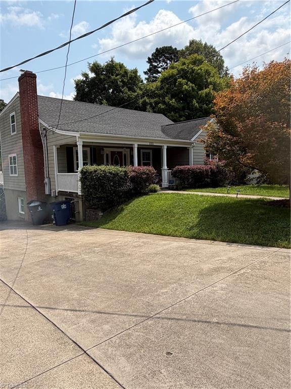1111 Irving Street — photo