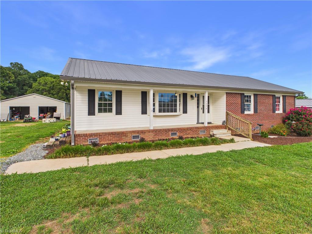5476 Jesse Small Road — photo
