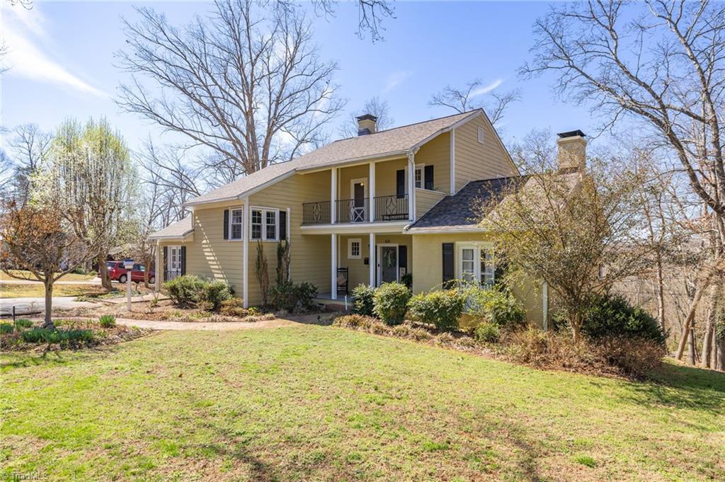 651 Highland Drive — photo