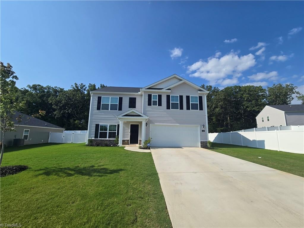 120 Leven Drive — photo