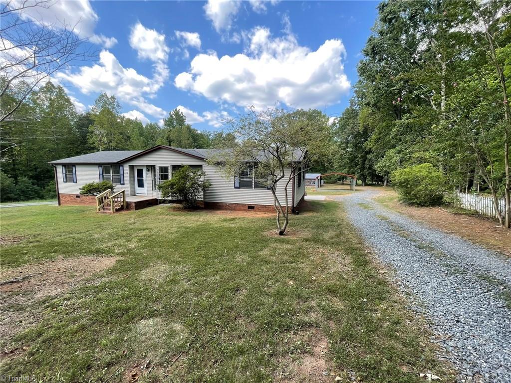 1041 Brooks Road — photo