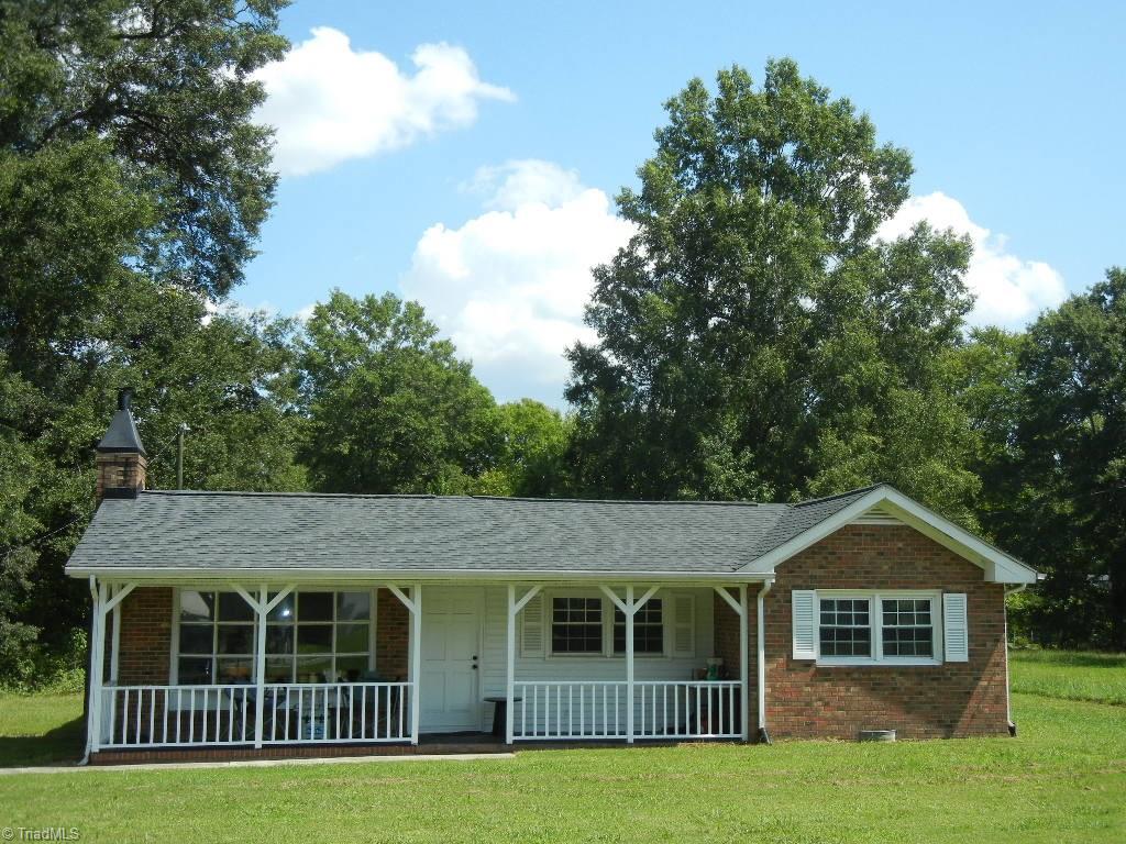 511 Nc Highway 100 — photo