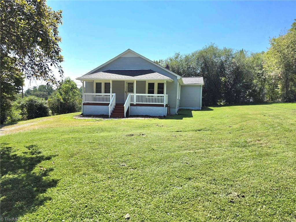 624 Fairplains Road — photo