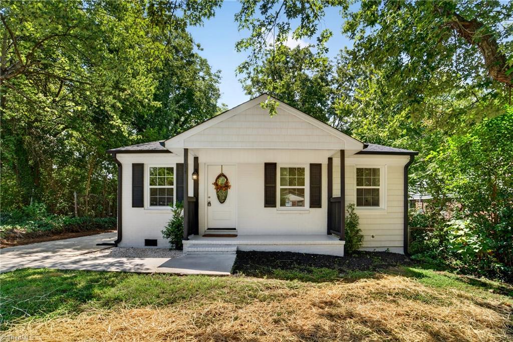 1208 Hoover Avenue — photo