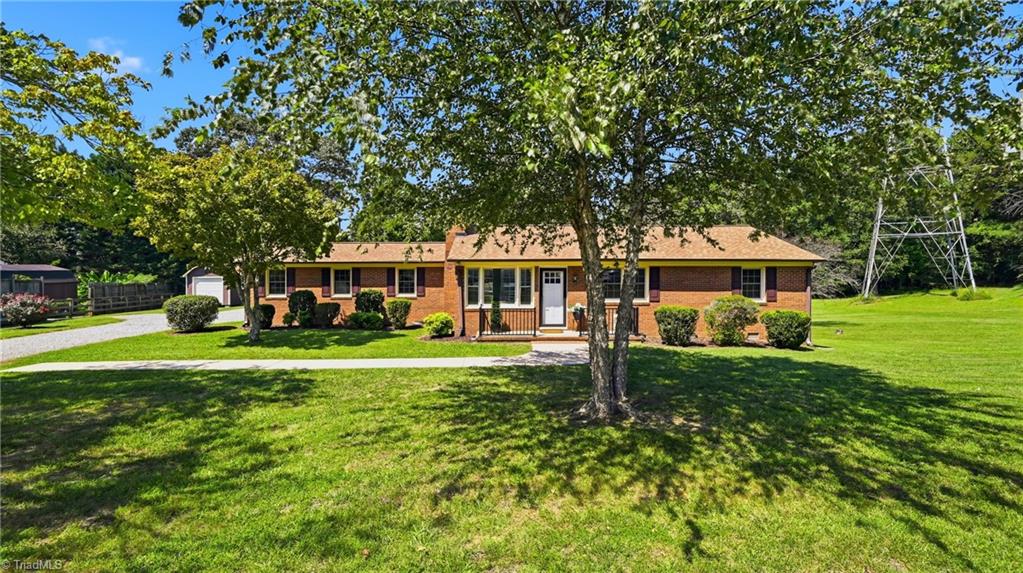 130 Circle Drive — photo