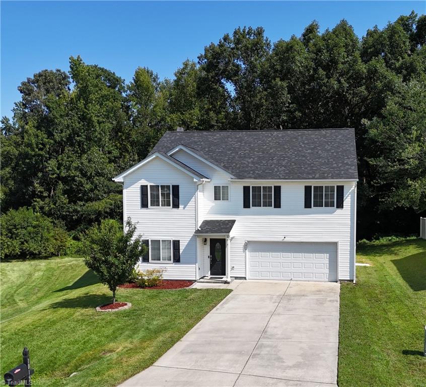 1015 Cayley Court — photo