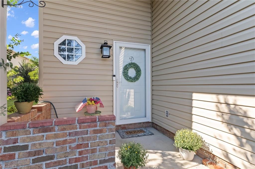 307 Skiles Heights D — photo