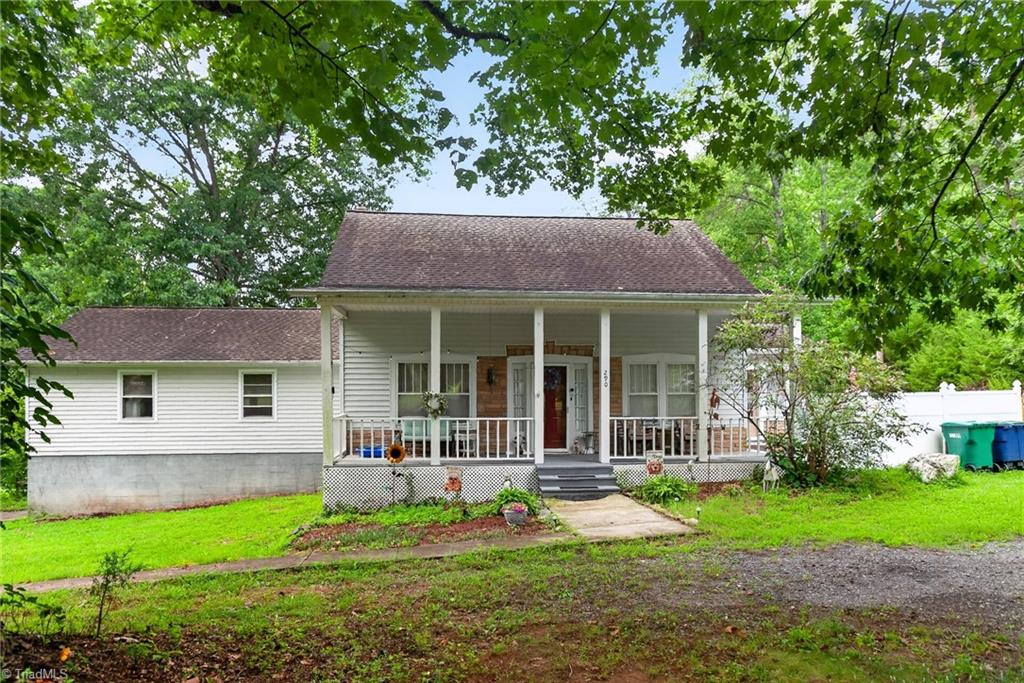 290 Grady Road — photo