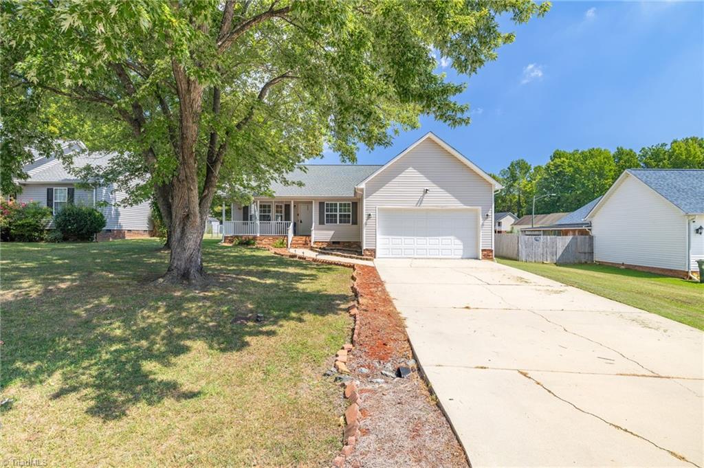 21 Oak Meadow Lane — photo