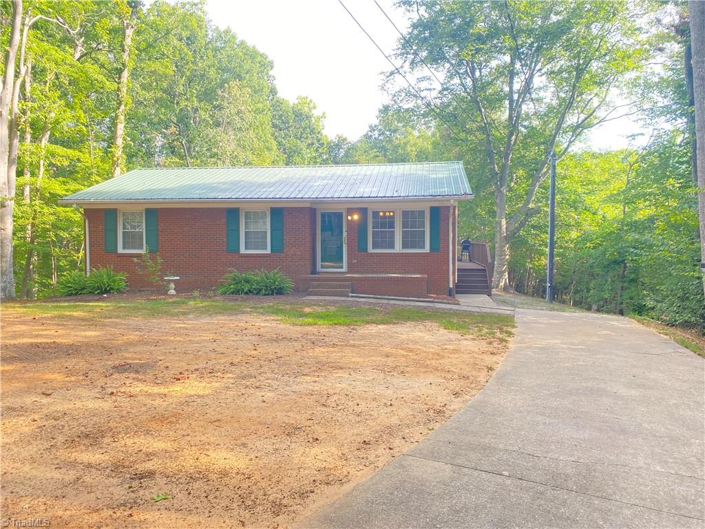 1045 Haywood Street — photo