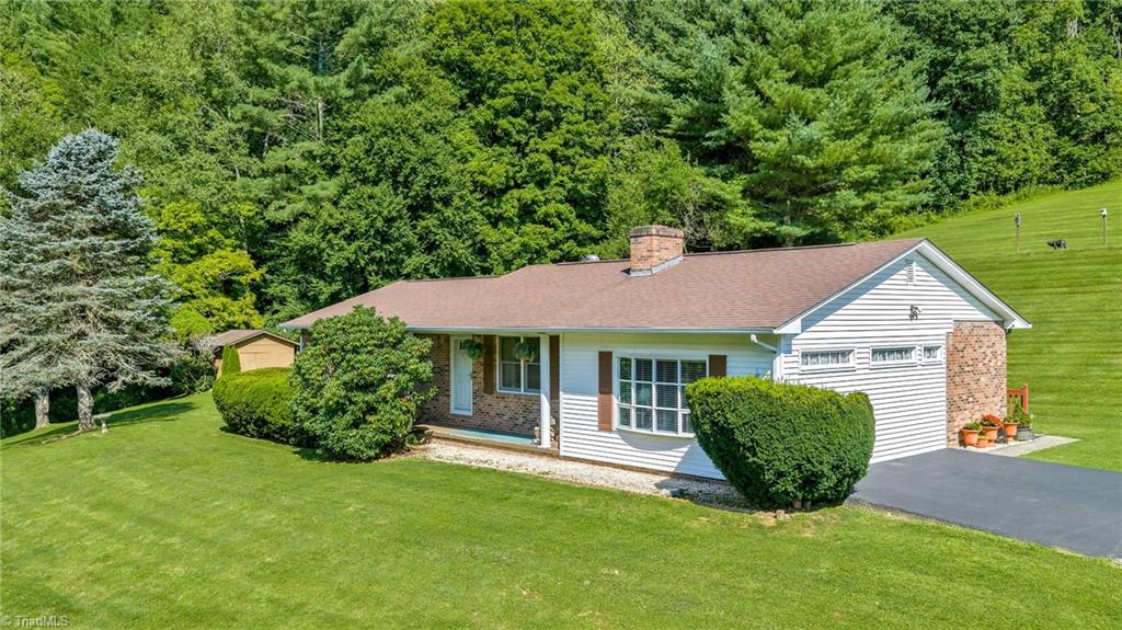 420 Roaring Fork Road — photo