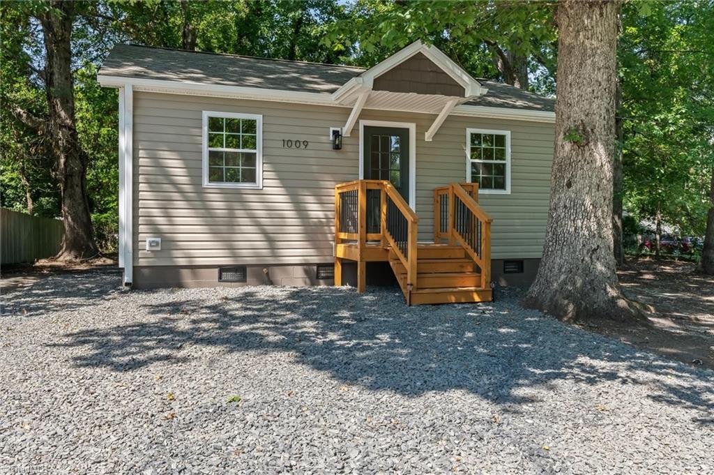 1009 Sykes Avenue — photo