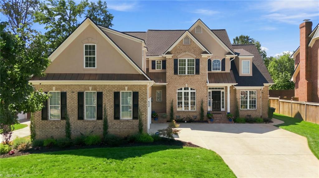 14 Middlefield Court — photo