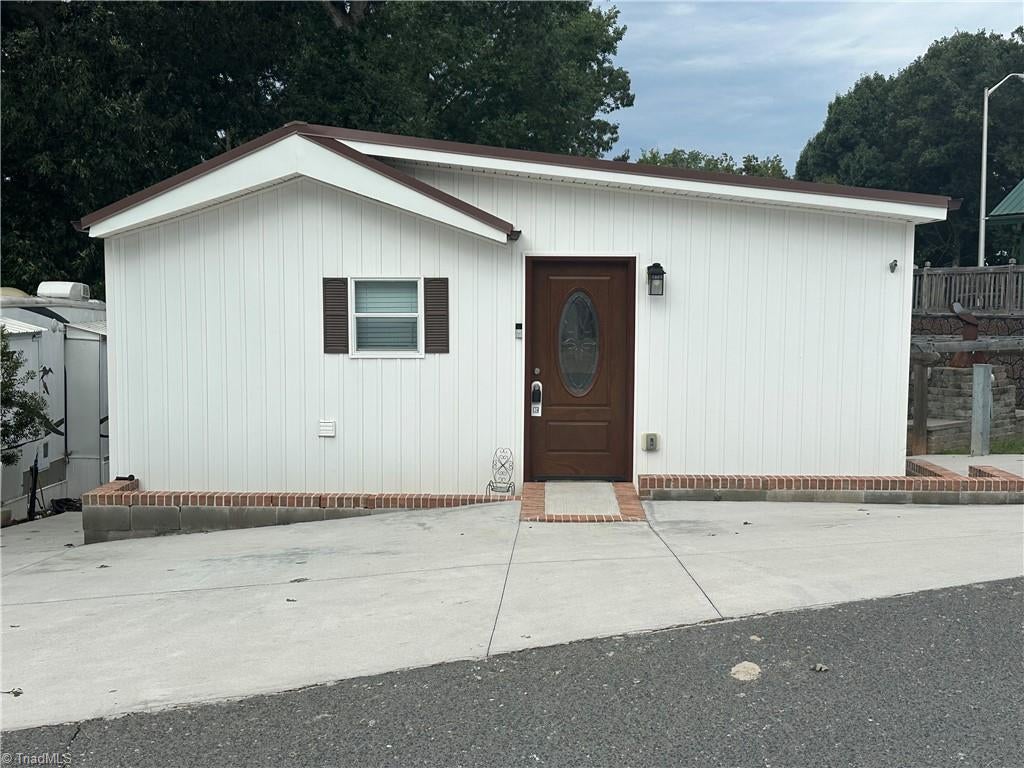 106 Deerfield Drive — photo
