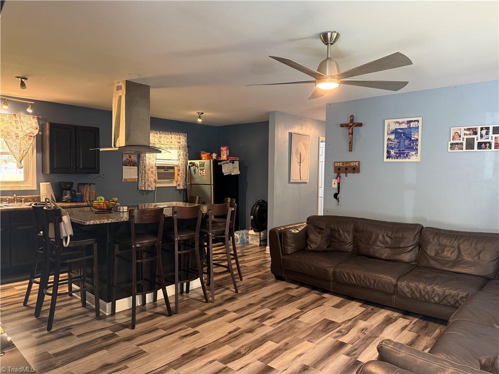 301 E State Avenue, High Point, NC 27262 — photo 3