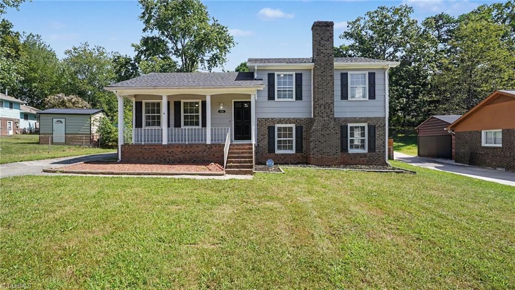 1115 Castlegate Drive — photo