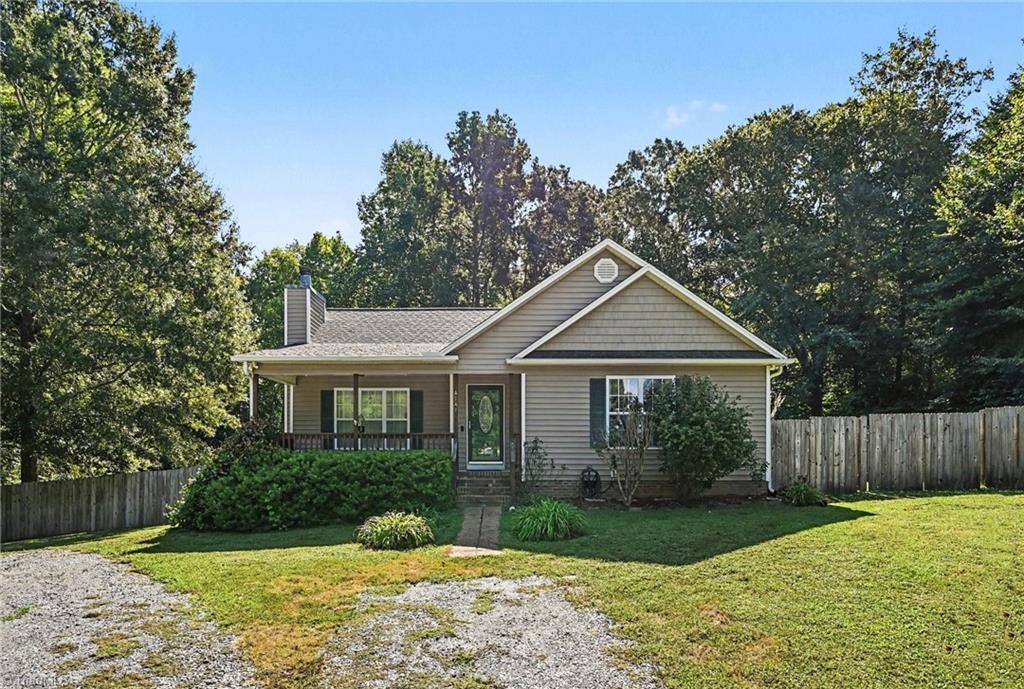 4141 Whispering Oaks Court — photo