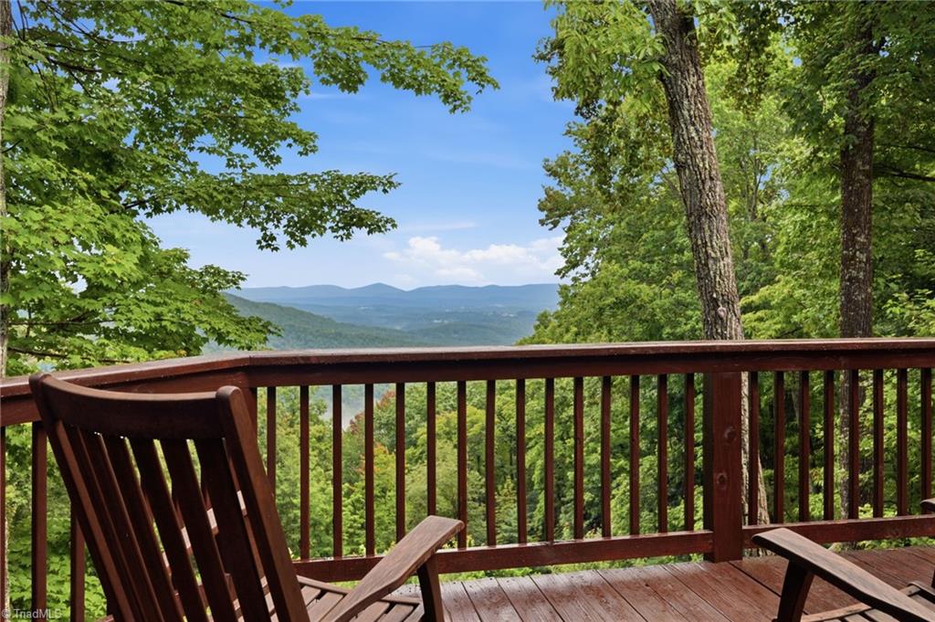 2235 Buck Mountain Road — photo