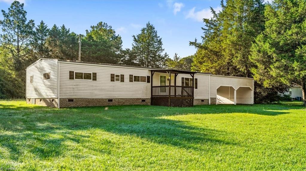 2202 Woodfield Drive — photo