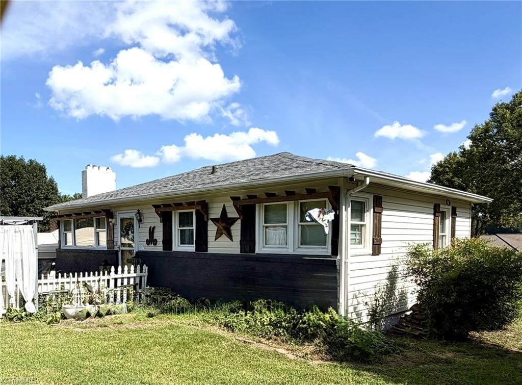 113 Hardy Street — photo