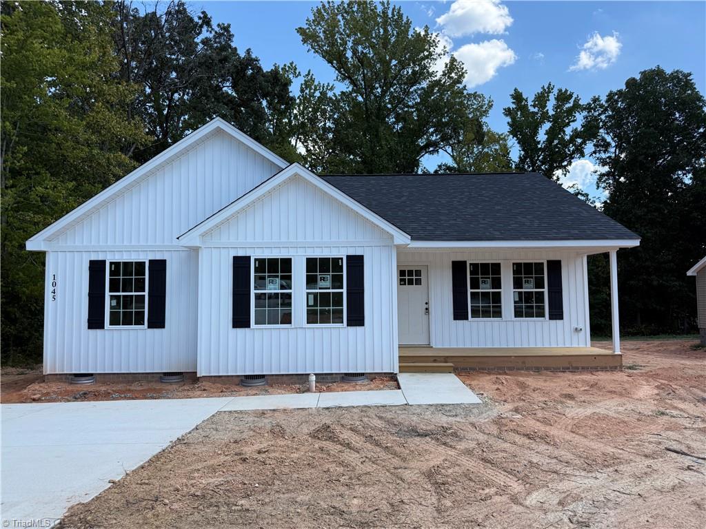 1045 W Holly Hill Road — photo