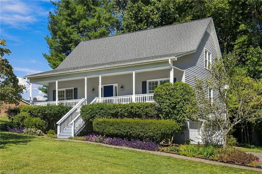 2370 Oakton Drive — photo