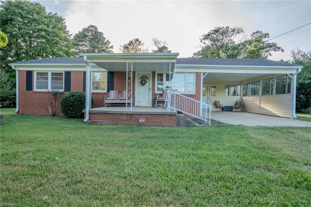 7805 Jackson School Road — photo