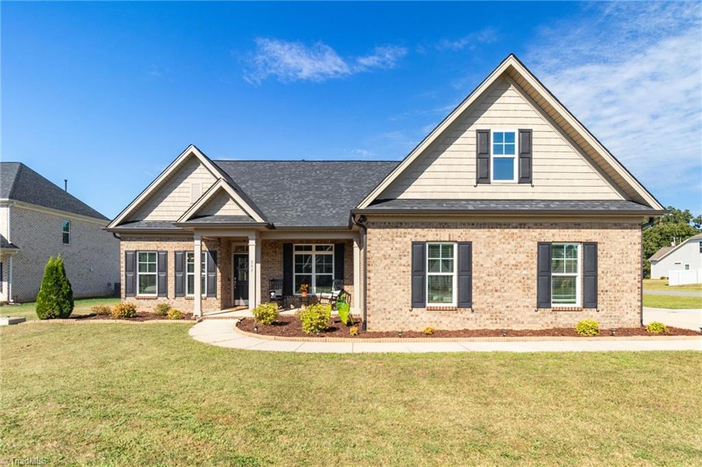 252 Rosewood Drive — photo