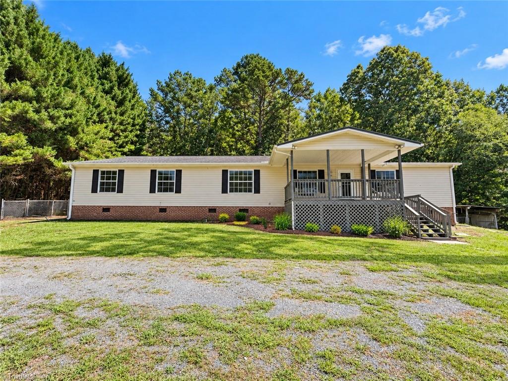 2742 George York Road — photo