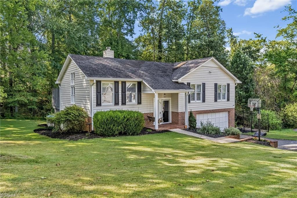 714 Old Barn Circle — photo