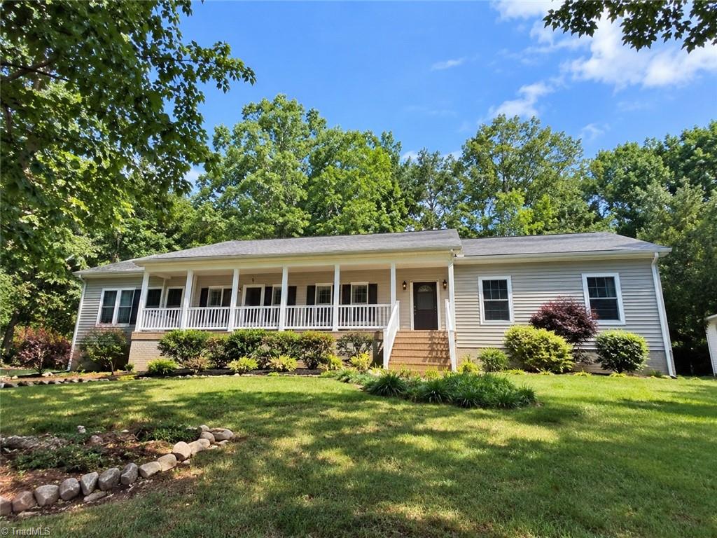 1507 Ridgewood Road — photo