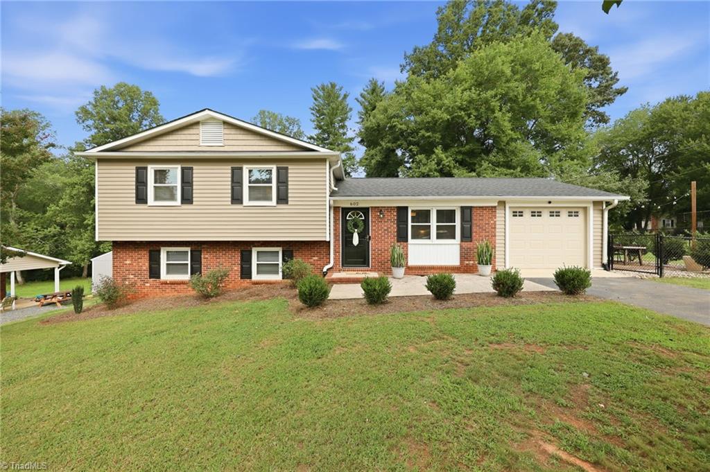 602 Merriweather Drive — photo